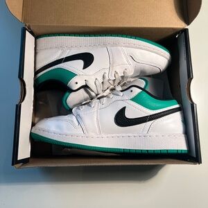 Air Jordan 1 Low GS White/Stadium Green/Lucky Green/Black